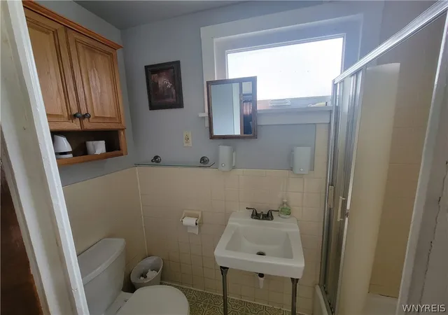 4th image of 135 Englewood Ave, Buffalo, NY 14214 | MLS# B1686435