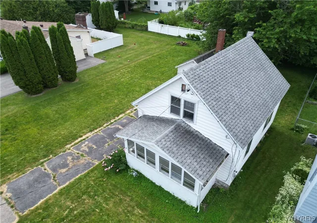 Homes for sale in Batavia City, NY | 8 Denio St, Batavia City, NY 14020 | MLS# B1686561