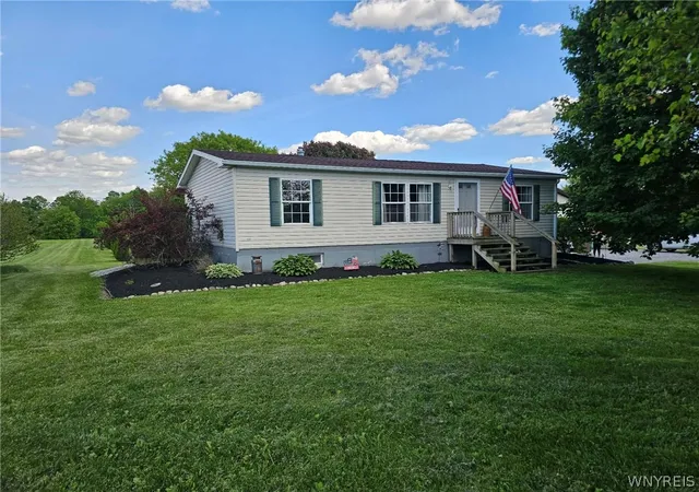Homes for sale in Covington, NY | 1163 Perry Rd, Covington, NY 14525 | MLS# B1686372