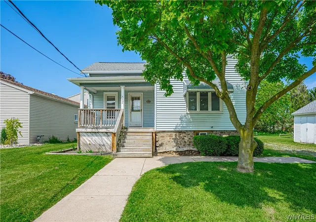 2nd image of 3604 Ransomville Rd, Ransomville, NY 14131 | MLS# B1686572