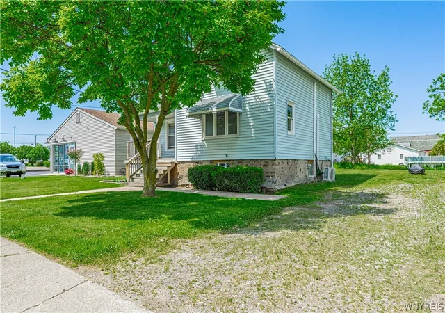 5th image of 3604 Ransomville Rd, Ransomville, NY 14131 | MLS# B1686572