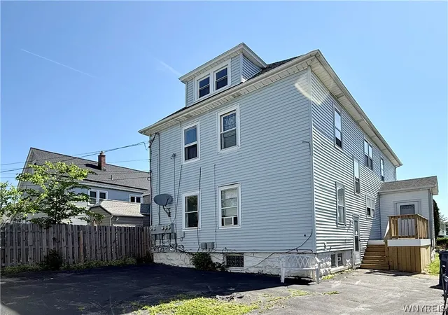 Homes for sale in Buffalo, NY | 206 Saranac Ave, Buffalo, NY 14216 | MLS# B1686637