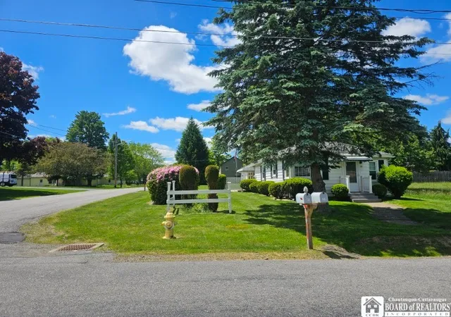 2nd image of 40 Fredrick Blvd, Ellicott, NY 14701 | MLS# R1686221