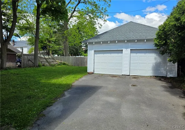 Photo 50 of Single family home for sale at 1706 Oneida St, Utica, NY 13501 | MLS# S1686228 | Listing updated on 2026-06-01
