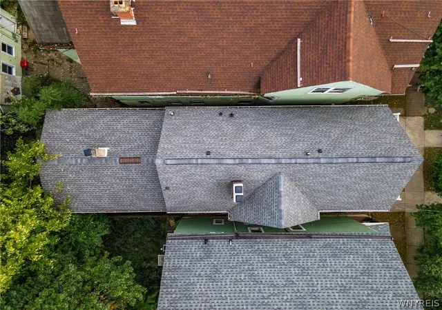 Listing Photo 2 - Condo for sale in building located at 767 W Ave, Buffalo, NY 14213 - Unit #