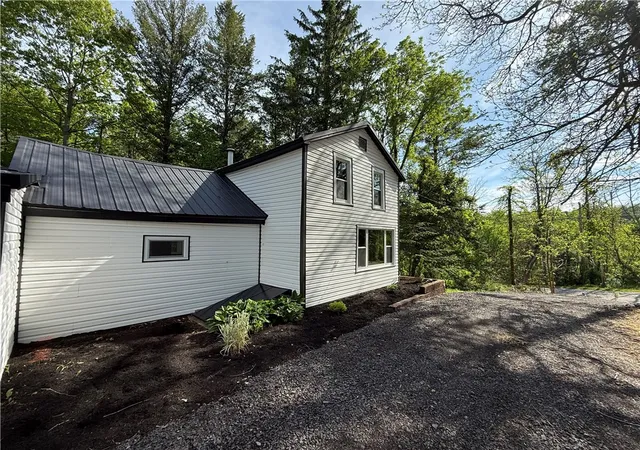 Homes for sale in Arcadia, NY | 3995 Buffalo Rd, Arcadia, NY 14513 | MLS# R1686695