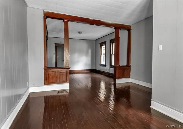 Homes for sale in Buffalo, NY | 167 East St, Buffalo, NY 14207 | MLS# B1686728