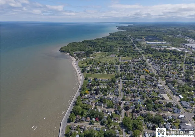 23rd image of 48 E Pine St, Dunkirk, NY 14048 | MLS# R1686672