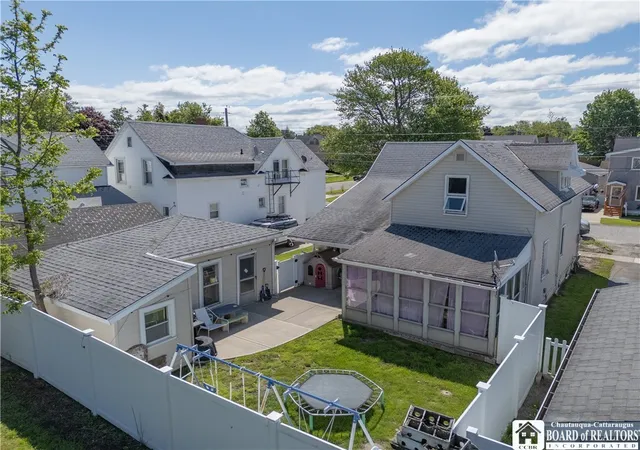 2nd image of 48 E Pine St, Dunkirk, NY 14048 | MLS# R1686672
