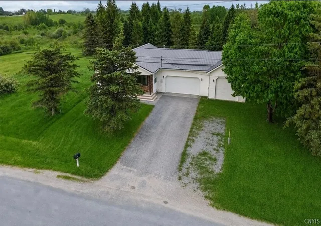 Homes for sale in Le Ray, NY | 30346 Rockbrook Rd, Le Ray, NY 13637 | MLS# S1686656