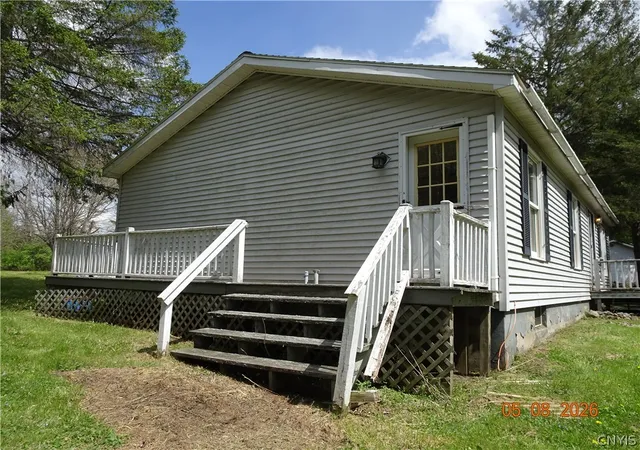 Homes for sale in Westmoreland, NY | 4954 Creaser Rd, Westmoreland, NY 13490 | MLS# S1686753