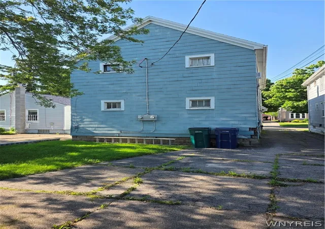 Homes for sale in Buffalo, NY | 215 Saint Lawrence Ave, Buffalo, NY 14216 | MLS# B1686123