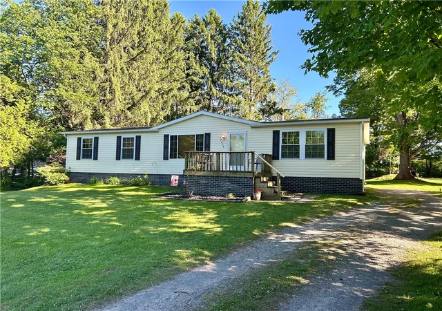 Homes for sale in Clarendon, NY | 17214 Elizabeth Dr, Clarendon, NY 14470 | MLS# R1682695