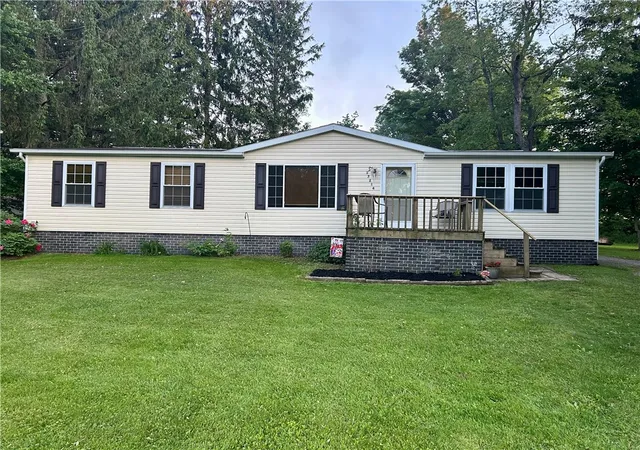 Homes for sale in Clarendon, NY | 17214 Elizabeth Dr, Clarendon, NY 14470 | MLS# R1682695