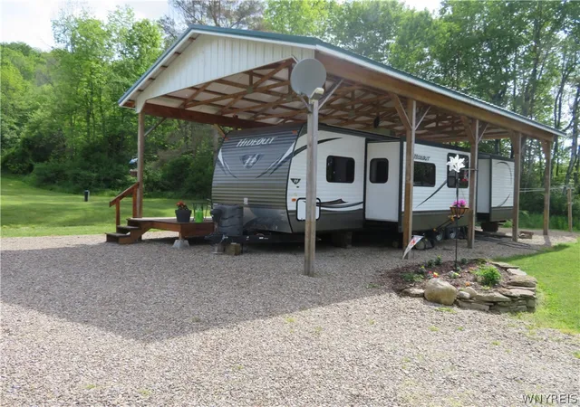 Homes for sale in Rushford, NY | 9661 County Road 7B, Rushford, NY 14727 | MLS# B1686767