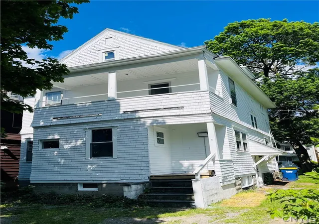 2nd image of 874 Ackerman Ave, Syracuse, NY 13210 | MLS# S1686150