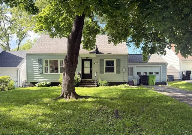2nd image of 420 Richfield Blvd, Salina, NY 13211 | MLS# S1683744