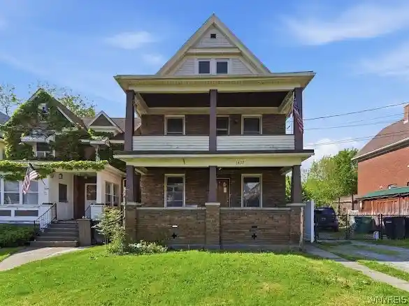 Photo 1 of Sale Pending at 1427 Fort Ave, Niagara Falls, NY 14303 | MLS# B1686799 | Listing updated on 2026-06-09
