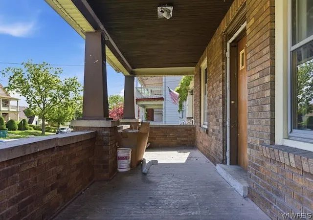 Listing Photo 4 - Condo for sale in building located at 1427 Fort Ave, Niagara Falls, NY 14303