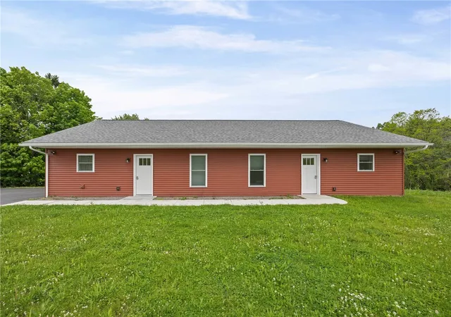 Homes for sale in Lyons, NY | 2325 State Route 14, Lyons, NY 14489 | MLS# R1686821