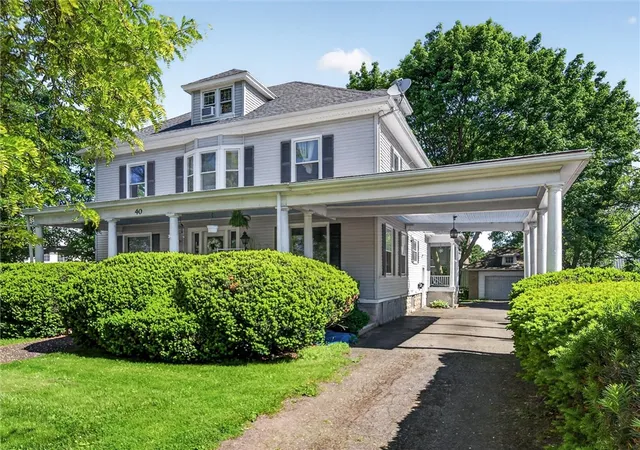 1st image of 40 E Main St, Avon, NY 14414 | MLS# R1686567