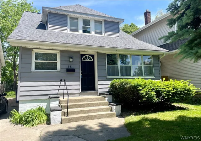 1st image of 681 Mckinley Pkwy, Buffalo, NY 14220 | MLS# B1686110