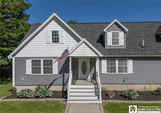 4th image of 5320 Ellicott Rd, Pomfret, NY 14716 | MLS# R1686523