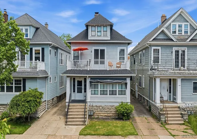 Homes for sale in Buffalo, NY | 169 Claremont Ave, Buffalo, NY 14222 | MLS# B1686335