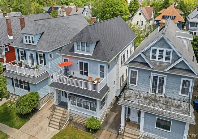 Homes for sale in Buffalo, NY | 169 Claremont Ave, Buffalo, NY 14222 | MLS# B1686335