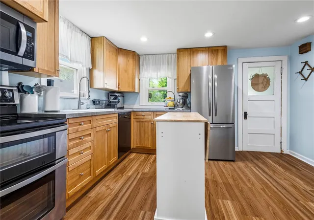 Homes for sale in Batavia City, NY | 76 River St, Batavia City, NY 14020 | MLS# R1685081