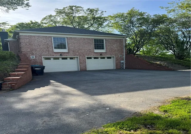 5th image of 36 Locke Dr, Pittsford, NY 14534 | MLS# R1686506