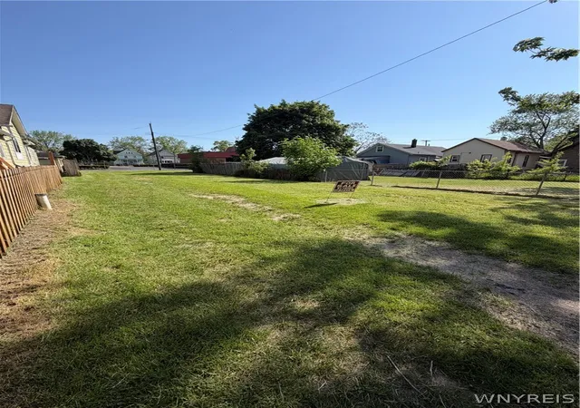 5th image of 1115 North Ave, Niagara Falls, NY 14305 | MLS# B1682997
