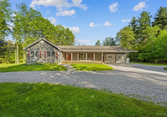 Homes for sale in Annsville, NY | 10212 Blake Rd, Annsville, NY 13471 | MLS# S1685792