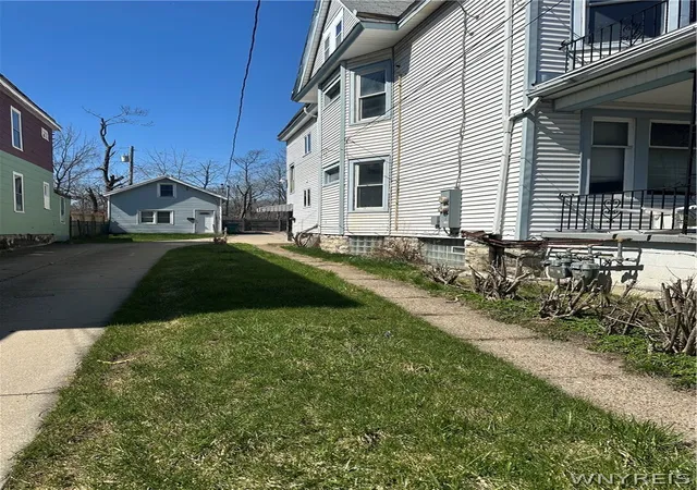Homes for sale in Buffalo, NY | 360 Fox St, Buffalo, NY 14211 | MLS# B1681943