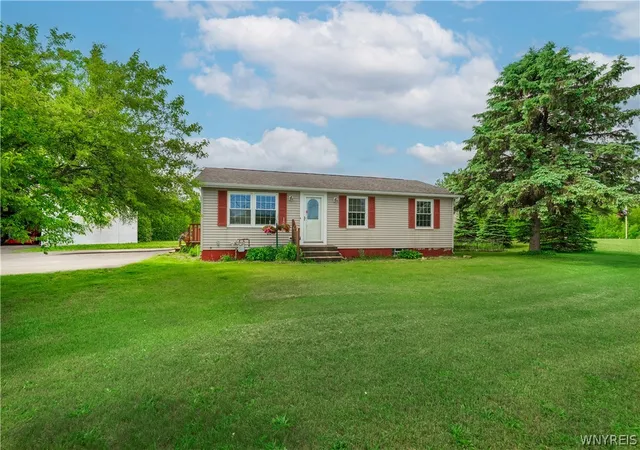 1st image of 7960 Ridge Rd, Gasport, NY 14067 | MLS# B1686862