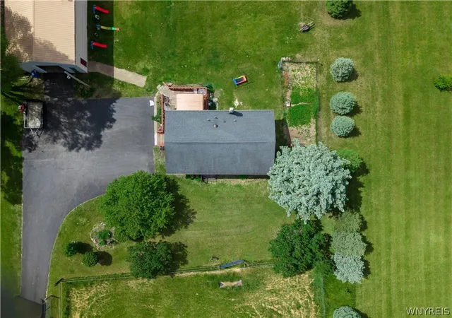 4th image of 7960 Ridge Rd, Gasport, NY 14067 | MLS# B1686862