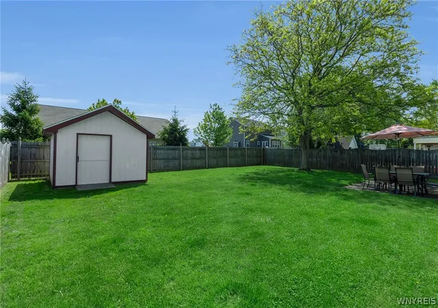 Homes for sale in Hamburg, NY | 3719 Breckenridge Rd, Hamburg, NY 14075 | MLS# B1676916
