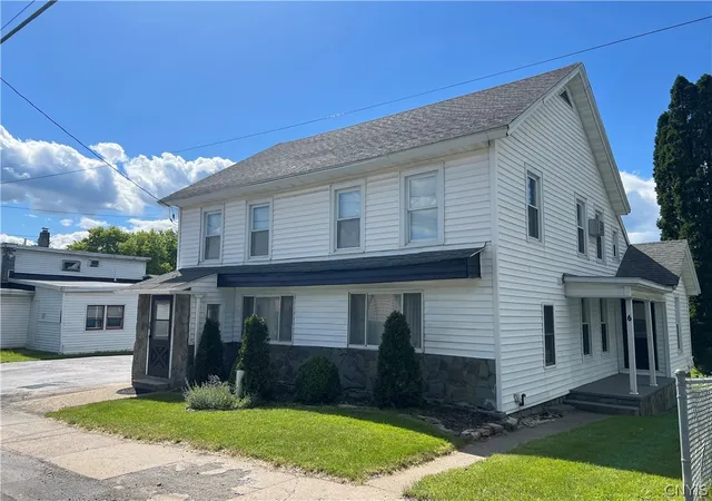 Homes for sale in New Hartford, NY | 8 Clinton St, New Hartford, NY 13417 | MLS# S1686825