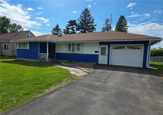 Homes for sale in Utica, NY | 515 Locust Dr, Utica, NY 13502 | MLS# S1686967