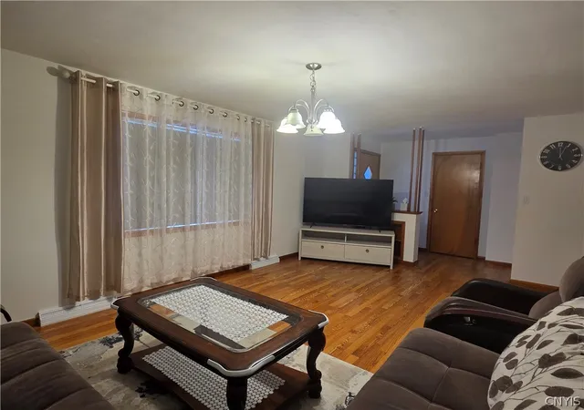 Homes for sale in Utica, NY | 515 Locust Dr, Utica, NY 13502 | MLS# S1686967
