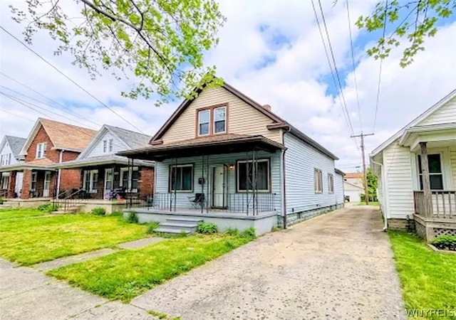 1st image of 1926 Welch Ave, Niagara Falls, NY 14303 | MLS# B1685915