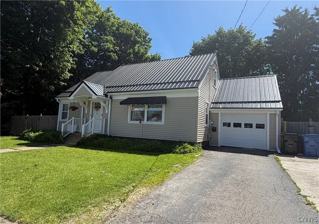 Photo 1 of Sale Pending at 25 Yong St, Cortland, NY 13045 | MLS# S1686550 | Listing updated on 2026-07-30