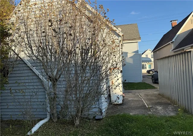 Homes for sale in Cheektowaga, NY | 194 Halstead Ave, Cheektowaga, NY 14212 | MLS# B1686595