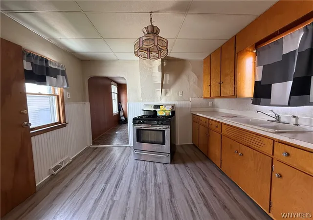 Homes for sale in Cheektowaga, NY | 194 Halstead Ave, Cheektowaga, NY 14212 | MLS# B1686595