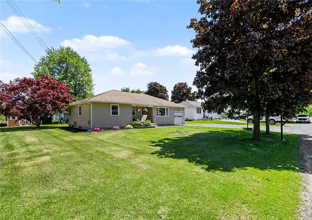 Homes for sale in Seneca Falls, NY | 49 Sackett St, Seneca Falls, NY 13148 | MLS# R1686940