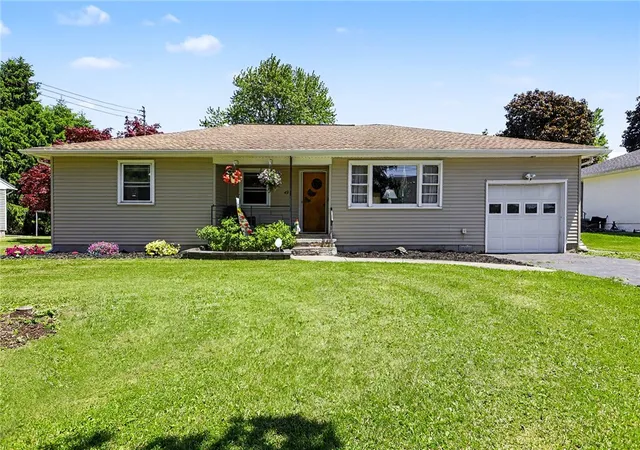 Homes for sale in Seneca Falls, NY | 49 Sackett St, Seneca Falls, NY 13148 | MLS# R1686940