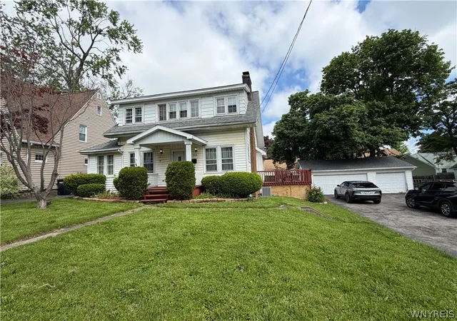 2nd image of 1316 Garrett Ave, Niagara Falls, NY 14305 | MLS# B1687030