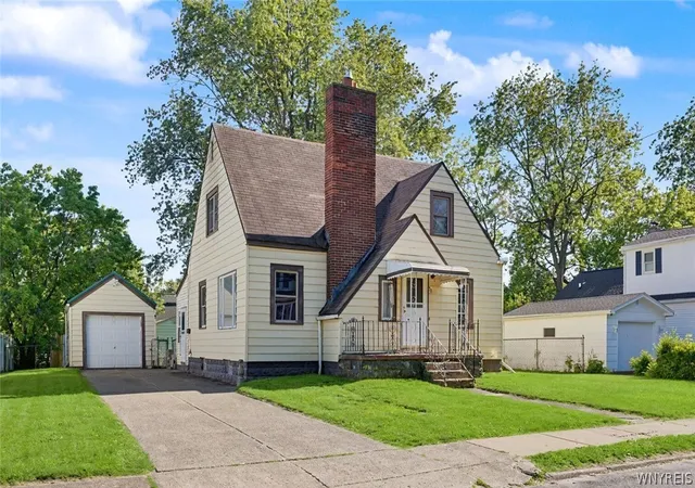 Homes for sale in Hamburg, NY | 70 Orchard Ave, Hamburg, NY 14219 | MLS# B1686965