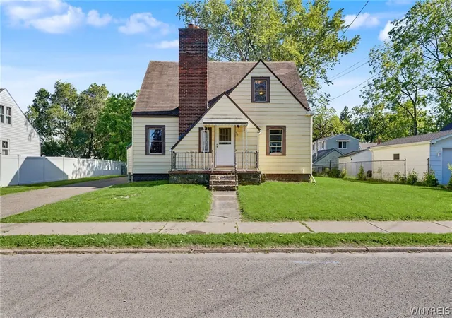 Homes for sale in Hamburg, NY | 70 Orchard Ave, Hamburg, NY 14219 | MLS# B1686965