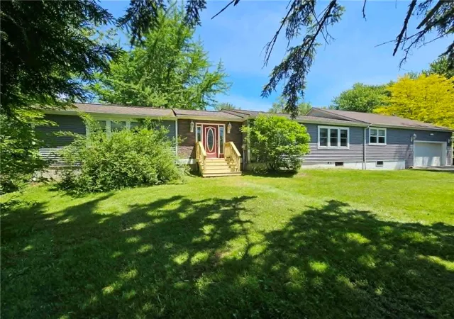 Homes for sale in Sodus, NY | 7437 Quarry Rd, Sodus, NY 14551 | MLS# R1683473
